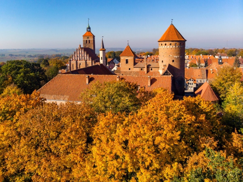 Szpiedzy, czarownica oraz piramida, czyli... tajemnicze miejsca Warmii i Mazur